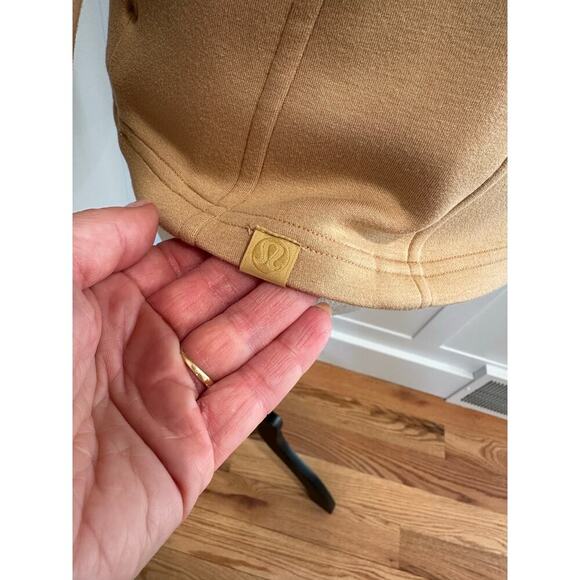 Lululemon Gathered Waist Crew Pullover - Picture 7 of 7